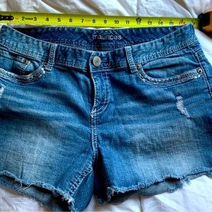 Maurice cut off denim shorts size 15/16